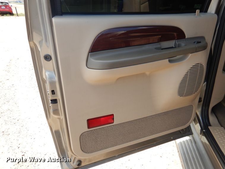 image for item GE9381 2003 Ford Excursion Limited  SUV