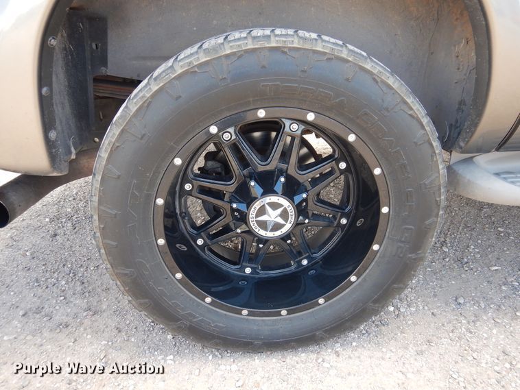 image for item GE9381 2003 Ford Excursion Limited  SUV