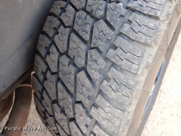 image for item GE9381 2003 Ford Excursion Limited  SUV