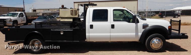 image for item GE9382 2008 Ford F550 Super Duty Crew Cab flatbed truck
