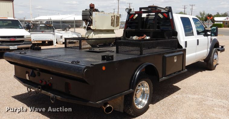 image for item GE9382 2008 Ford F550 Super Duty Crew Cab flatbed truck
