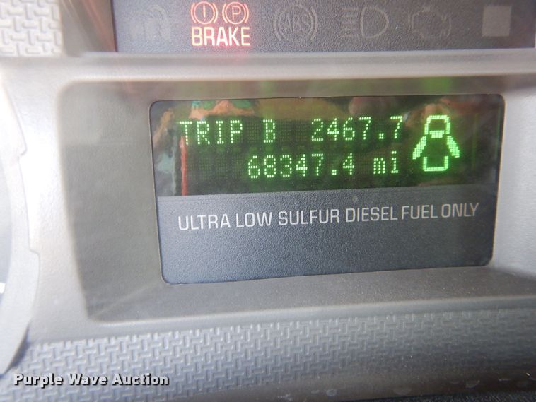 image for item GE9382 2008 Ford F550 Super Duty Crew Cab flatbed truck