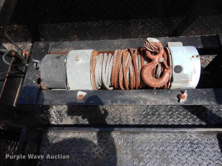 image for item GE9382 2008 Ford F550 Super Duty Crew Cab flatbed truck