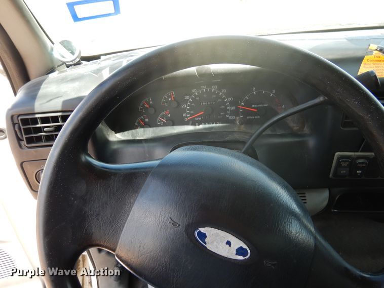 image for item GE9383 2006 Ford F650 Super Duty delivery truck