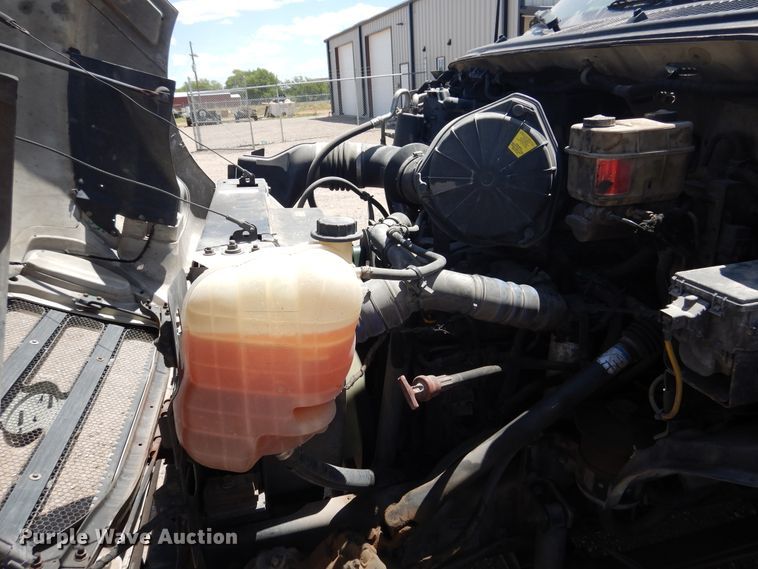 image for item GE9383 2006 Ford F650 Super Duty delivery truck