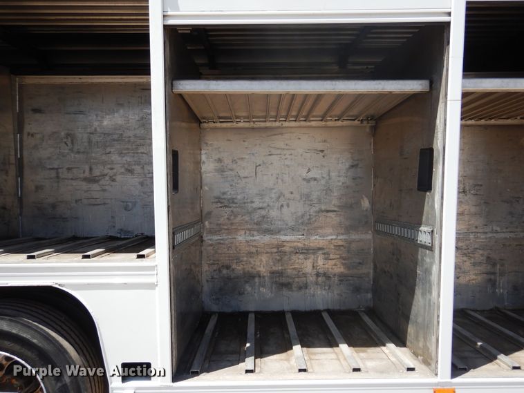 image for item GE9383 2006 Ford F650 Super Duty delivery truck