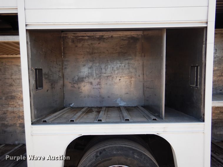 image for item GE9383 2006 Ford F650 Super Duty delivery truck