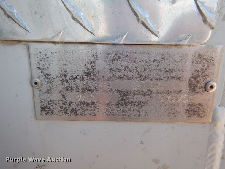 image for item GE9383 2006 Ford F650 Super Duty delivery truck