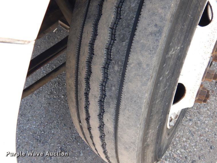 image for item GE9383 2006 Ford F650 Super Duty delivery truck