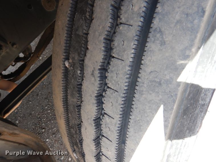 image for item GE9383 2006 Ford F650 Super Duty delivery truck