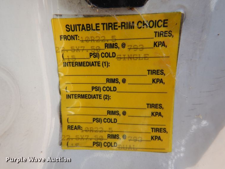 image for item GE9383 2006 Ford F650 Super Duty delivery truck