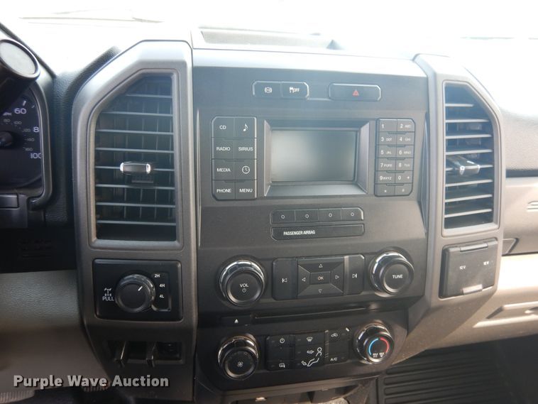 image for item GE9384 2017 Ford F250 Super Duty  Crew Cab pickup truck