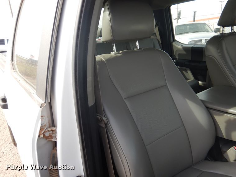 image for item GE9384 2017 Ford F250 Super Duty  Crew Cab pickup truck