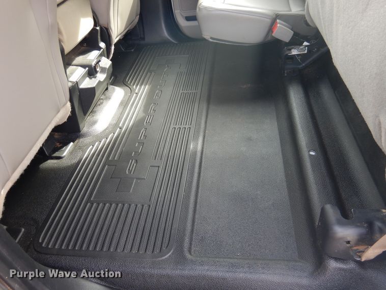 image for item GE9384 2017 Ford F250 Super Duty  Crew Cab pickup truck