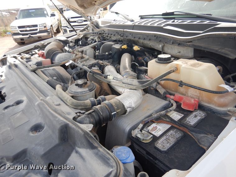 image for item GE9384 2017 Ford F250 Super Duty  Crew Cab pickup truck