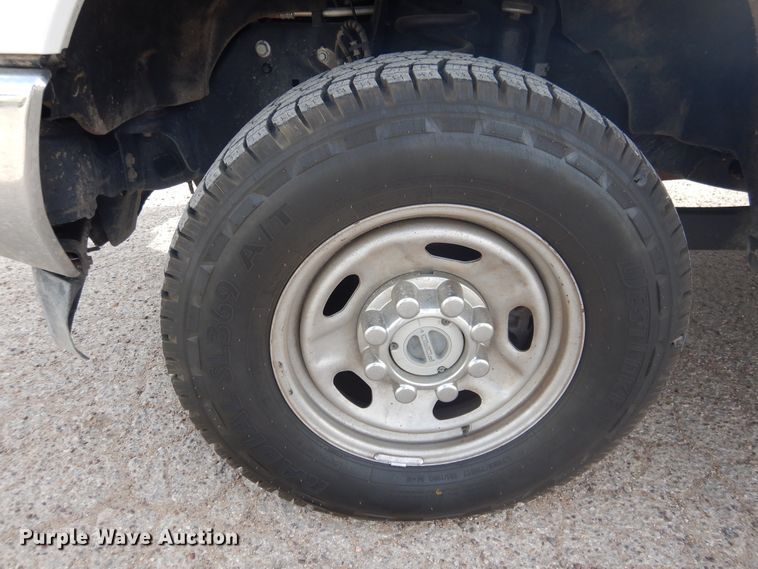 image for item GE9384 2017 Ford F250 Super Duty  Crew Cab pickup truck