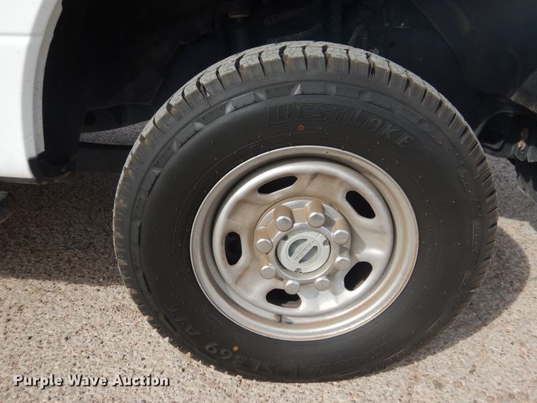 image for item GE9384 2017 Ford F250 Super Duty  Crew Cab pickup truck