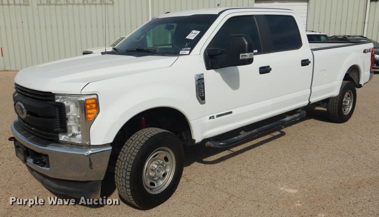 image for item GE9385 2017 Ford F250 Super Duty  Crew Cab pickup truck