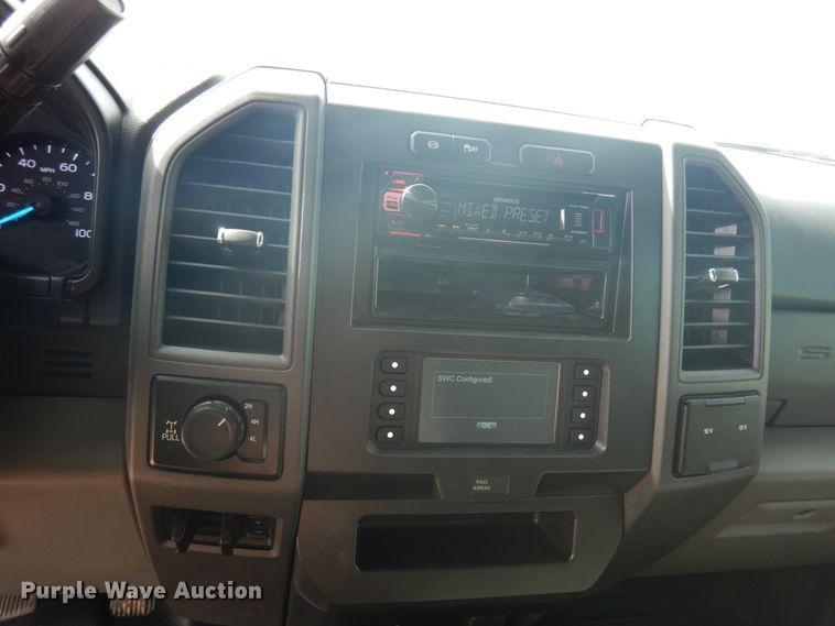 image for item GE9385 2017 Ford F250 Super Duty  Crew Cab pickup truck