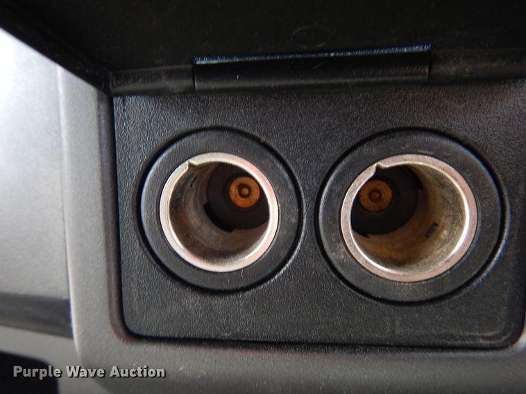 image for item GE9385 2017 Ford F250 Super Duty  Crew Cab pickup truck