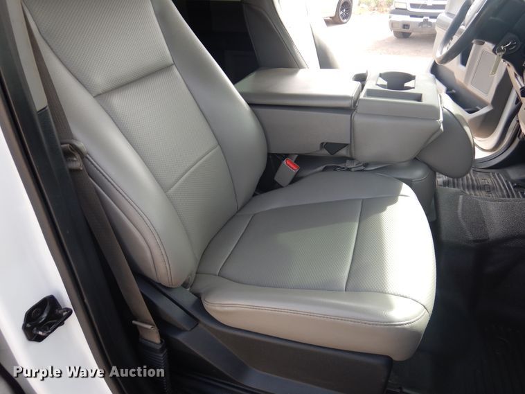 image for item GE9385 2017 Ford F250 Super Duty  Crew Cab pickup truck