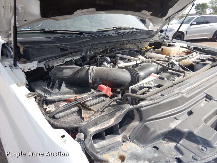 image for item GE9385 2017 Ford F250 Super Duty  Crew Cab pickup truck