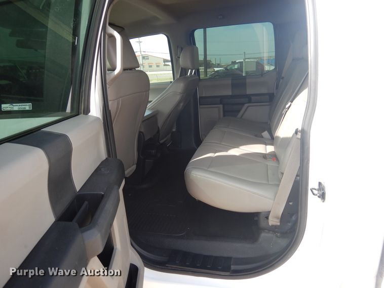 image for item GE9386 2017 Ford F250 Super Duty  Crew Cab pickup truck