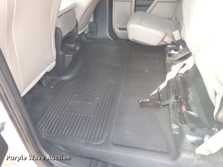 image for item GE9386 2017 Ford F250 Super Duty  Crew Cab pickup truck