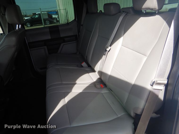 image for item GE9386 2017 Ford F250 Super Duty  Crew Cab pickup truck