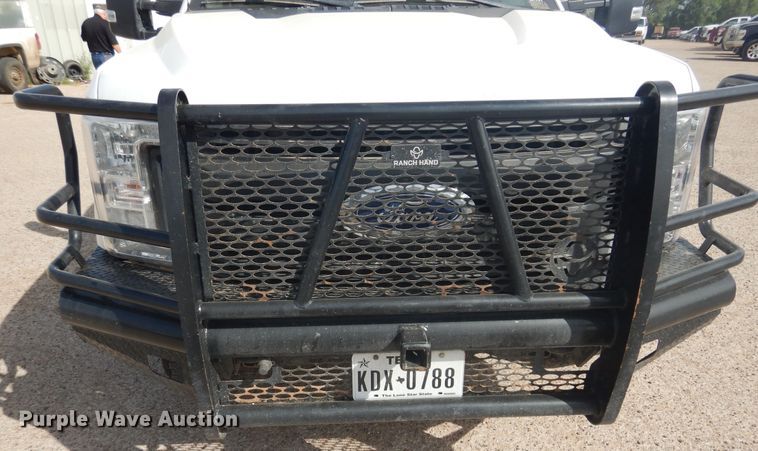 image for item GE9386 2017 Ford F250 Super Duty  Crew Cab pickup truck