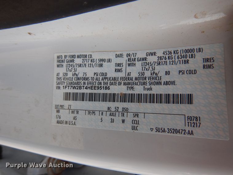 image for item GE9386 2017 Ford F250 Super Duty  Crew Cab pickup truck