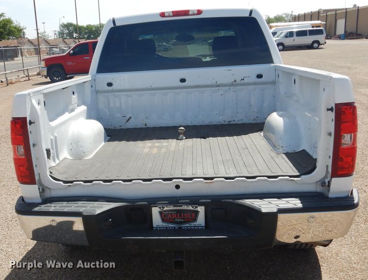 image for item GE9388 2011 Chevrolet Silverado 1500  Crew Cab pickup truck