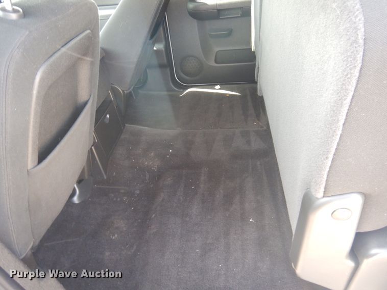 image for item GE9388 2011 Chevrolet Silverado 1500  Crew Cab pickup truck