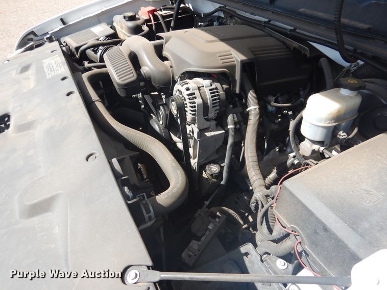 image for item GE9388 2011 Chevrolet Silverado 1500  Crew Cab pickup truck