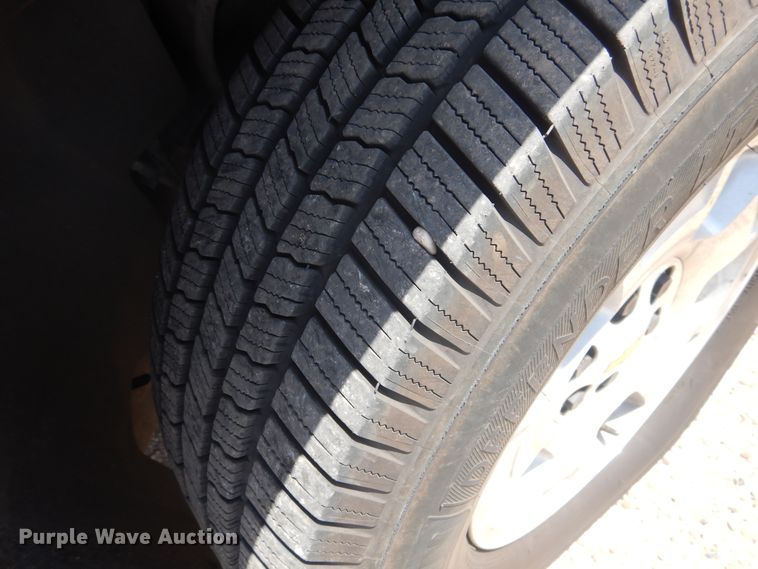 image for item GE9388 2011 Chevrolet Silverado 1500  Crew Cab pickup truck