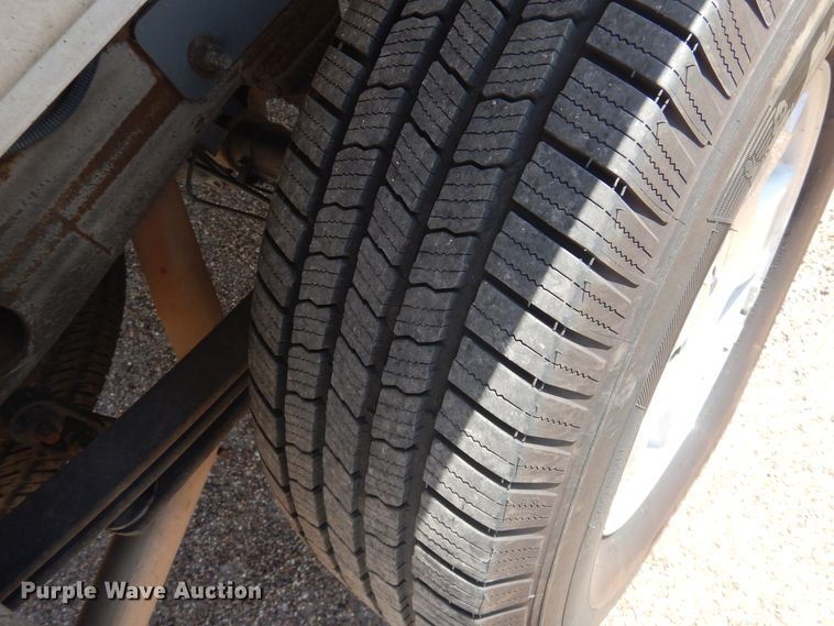 image for item GE9388 2011 Chevrolet Silverado 1500  Crew Cab pickup truck