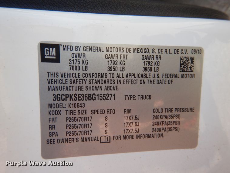 image for item GE9388 2011 Chevrolet Silverado 1500  Crew Cab pickup truck