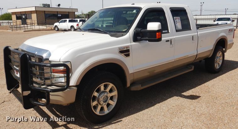 image for item GE9389 2010 Ford F350 Super Duty  Crew Cab pickup truck