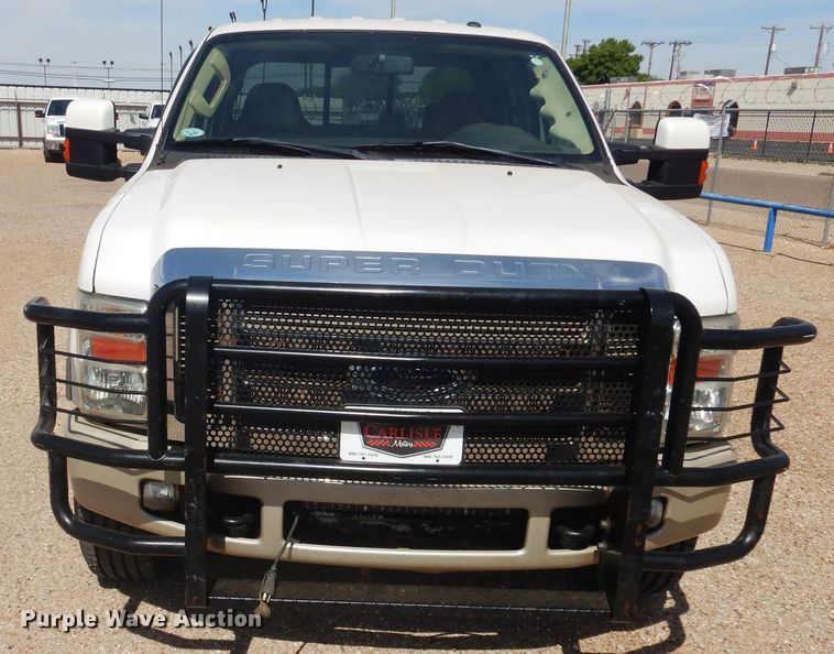image for item GE9389 2010 Ford F350 Super Duty  Crew Cab pickup truck