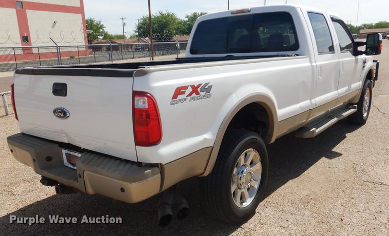 image for item GE9389 2010 Ford F350 Super Duty  Crew Cab pickup truck