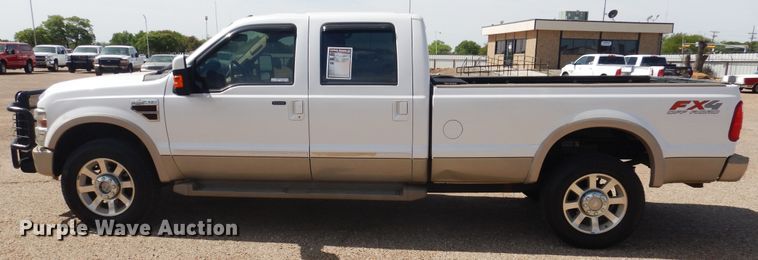 image for item GE9389 2010 Ford F350 Super Duty  Crew Cab pickup truck