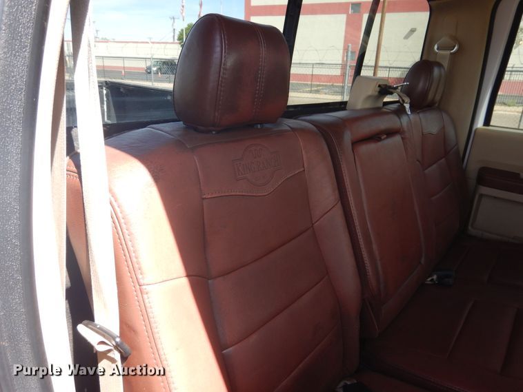 image for item GE9389 2010 Ford F350 Super Duty  Crew Cab pickup truck