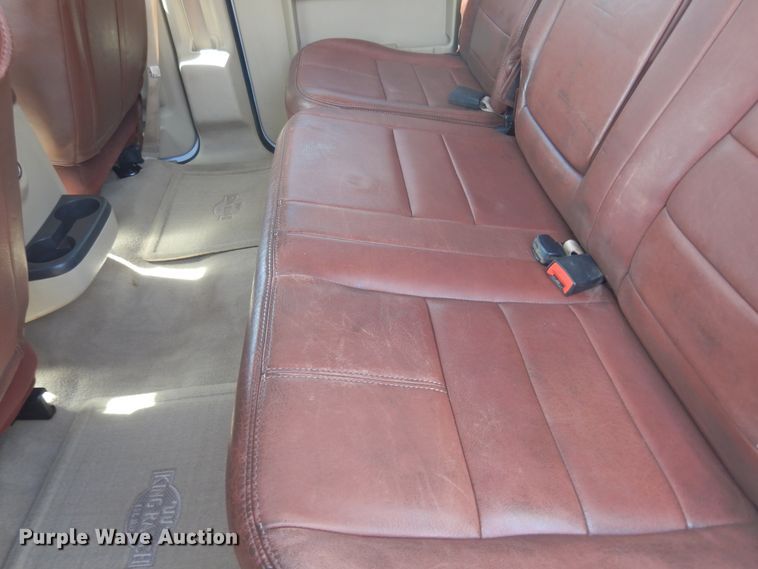 image for item GE9389 2010 Ford F350 Super Duty  Crew Cab pickup truck