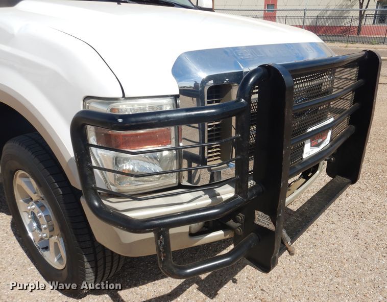 image for item GE9389 2010 Ford F350 Super Duty  Crew Cab pickup truck