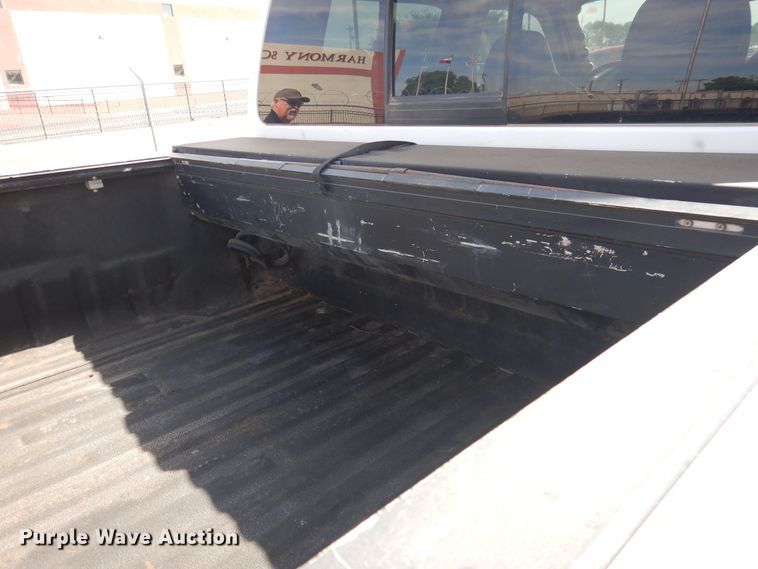 image for item GE9389 2010 Ford F350 Super Duty  Crew Cab pickup truck