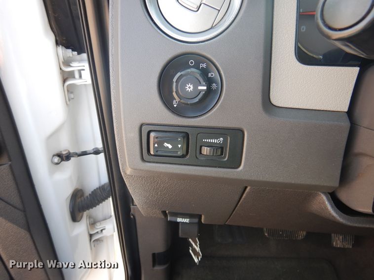 image for item GE9390 2010 Ford F150  SuperCrew Cab pickup truck