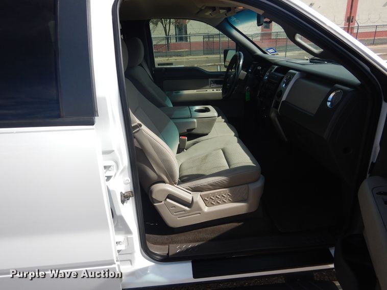 image for item GE9390 2010 Ford F150  SuperCrew Cab pickup truck