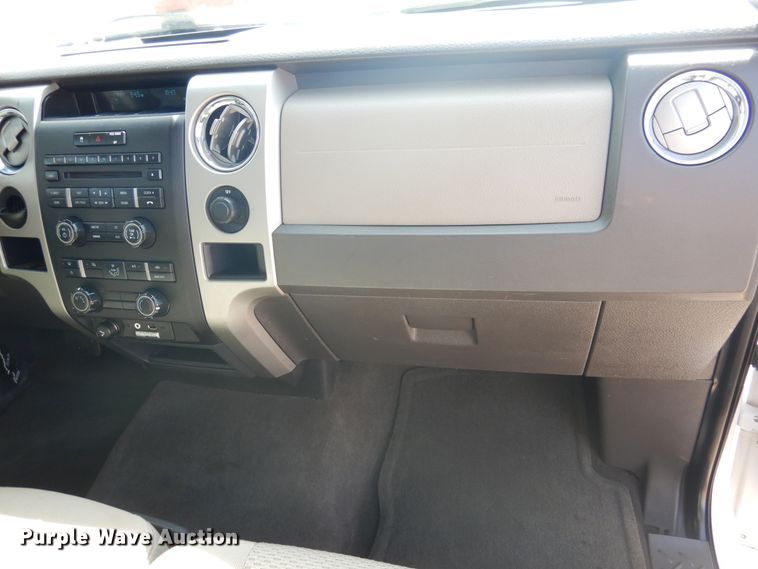 image for item GE9390 2010 Ford F150  SuperCrew Cab pickup truck