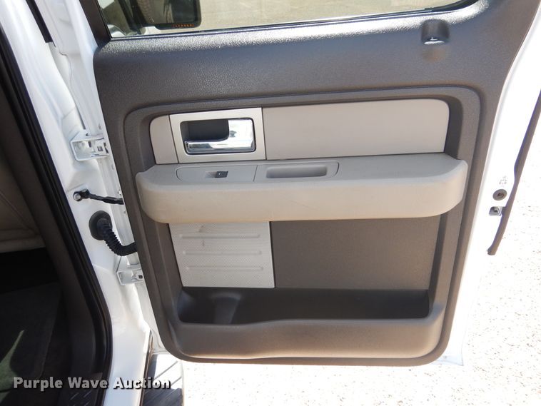 image for item GE9390 2010 Ford F150  SuperCrew Cab pickup truck