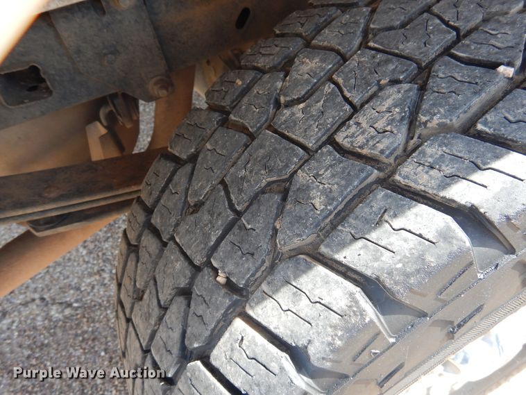 image for item GE9390 2010 Ford F150  SuperCrew Cab pickup truck